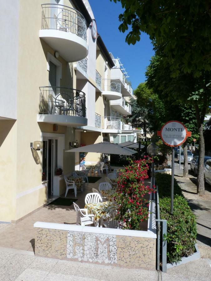 Hotel Monti Riccione Exterior foto
